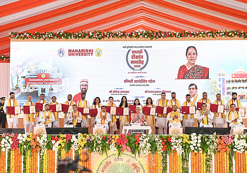 "13 வயது பெண்ணை கர்ப்பமாக்கிவிட்டு  கைவிடக் கூடாது.. நான் லவ்வுக்கு எதிரி கிடையாது" சர்ச்சையயான உ.பி ஆளுநரின் பேச்சு!
