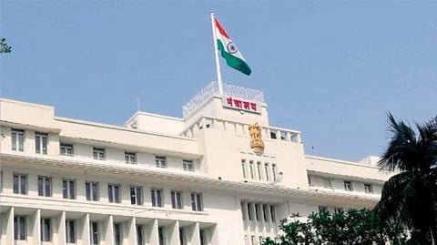 மராத்தா சமூகத்தினருக்கு 10 சதவீத இட ஒதுக்கீட்டில் சலுகைகளை பெற்றுக் கொள்ளலாம்: மகாராஷ்டிர அரசு