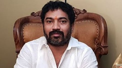 செய்தியாளருக்கு கொலை மிரட்டல்... இந்து மகா சபை தலைவர் கோடம்பாக்கம் ஸ்ரீ கைது...