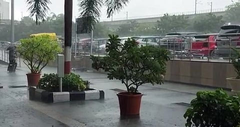 விமானங்கள் தரையிறங்க விதிக்கப்பட்ட தற்காலிக தடை வாபஸ்... 