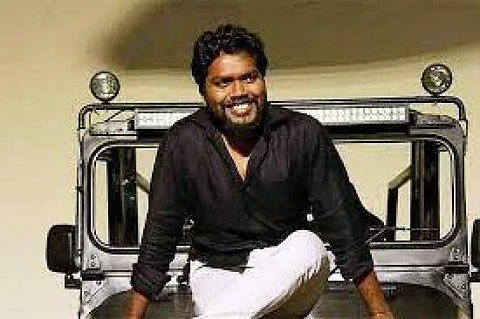 "நட்சத்திரம் நகர்கிறது " ரசிகர்களுக்கு தெரிவித்த பா. ரஞ்சித் படக்குழுவினர்...