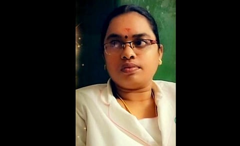 மகளுடன் விஷமருந்திய செவிலியர்..! கணவன் - மனைவி இடையே ஏற்பட்ட தகராறு தான் காரணமாம்..!