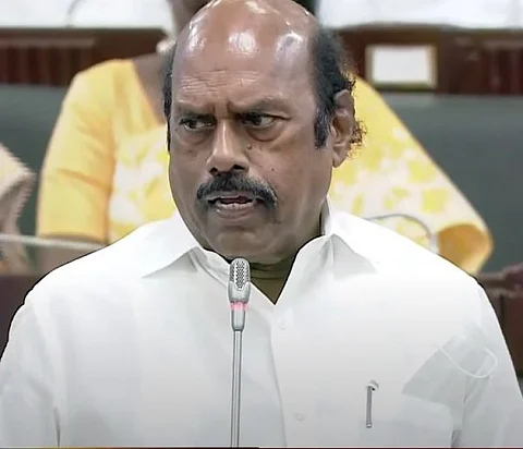 திருநெல்வேலி - தென்காசி இடையே 4 வழிச்சாலை அமைக்கும் பணி அடுத்த ஆண்டு முடியும் -  அமைச்சர் எ.வ.வேலு