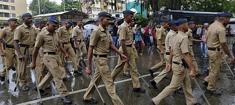 காக்கி சட்டை அணிந்தவுடன் அதிகாரத்தை தவறாக பயன்படுத்த கூடாது! சட்டம்-ஒழுங்கை நிலைநாட்ட வேண்டும் - ரங்கசாமி !!