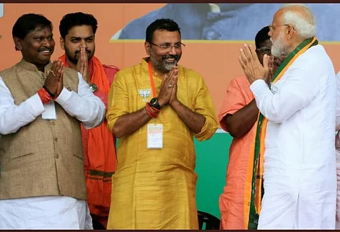 இலவச உணவு வழங்கும் பிரதமர் மோடிக்கு நன்றி கூறுங்கள் - பாஜக எம் பி நிஷிகாந்த் துபே: