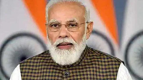 குஜராத்: நிலநடுக்கத்தின் நினைவிட மணிமண்டபத்தை திறந்து வைத்தார் பிரதமர் !