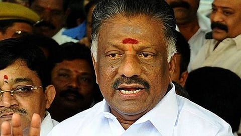 என்னது...ஓபிஎஸ் அணியில் இணைகிறேனா? கொந்தளித்த பிரபலம்...!