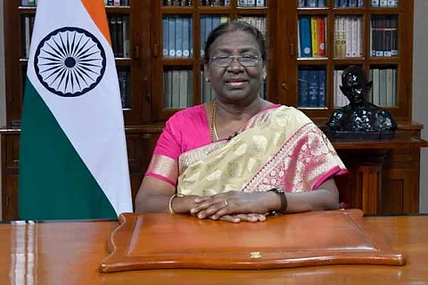 ஆசிரியர் தினம்: தமிழக ஆசிரியர் உட்பட 46 பேருக்கு நல்லாசிரியர் விருது...!