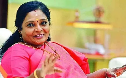 "தமிழ்நாடு ஆளுநரின் அதிகாரம் குறித்து அவரிடம் தான் கேட்க வேண்டும்" தமிழிசை நழுவல்!