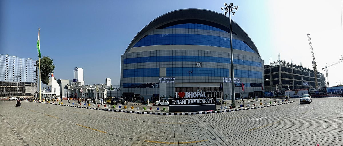 habibganj railway station rani kamalapaty memorial of first indian ...