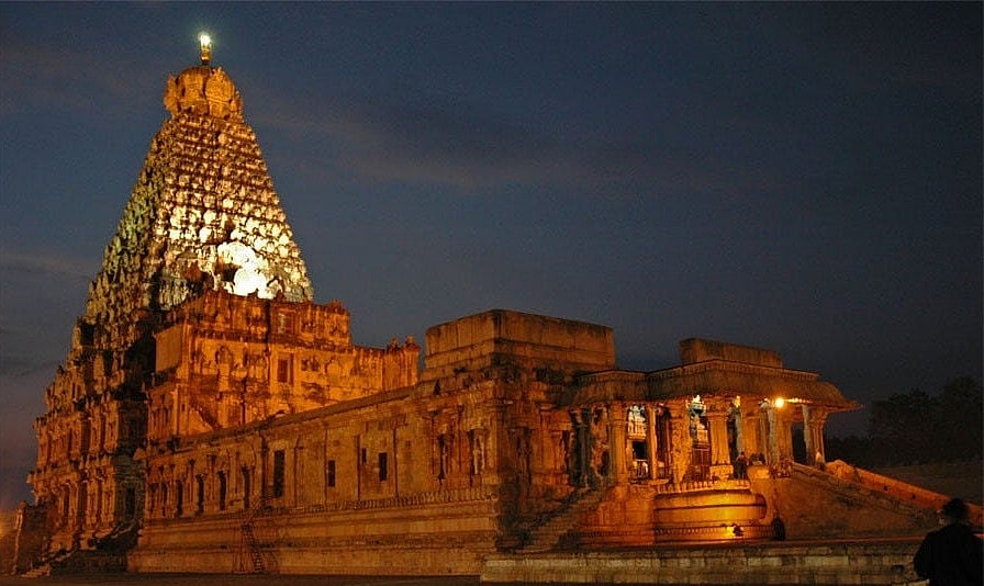 Technology behind the shadowless Thanjavur temple tower