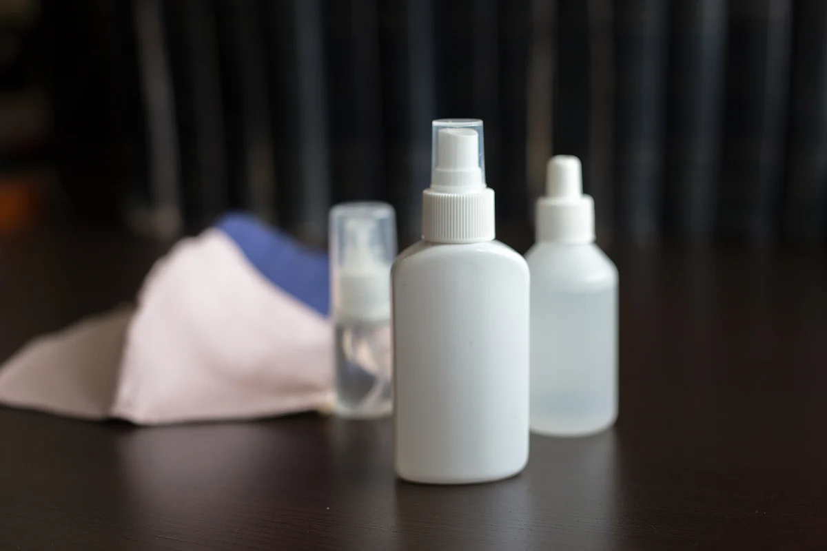 Chemicals called parabens, found widely in hair and personal care products, cause harmful effects in breast cancer cells from Black women (Unsplash)