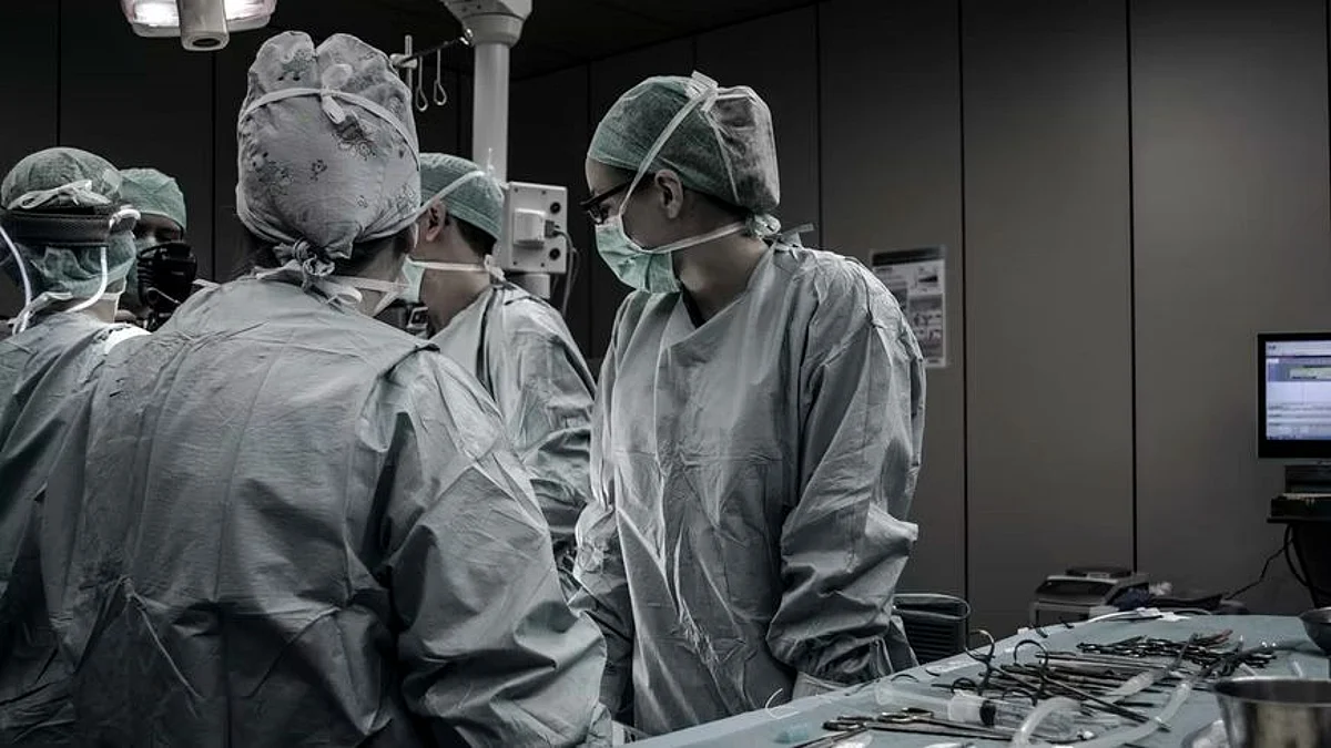 Many medical professionals who volunteered for short-term deployment to a field hospital in New York during the COVID-19 pandemic experienced high levels of secondary traumatic stress (representational image - Unsplash)