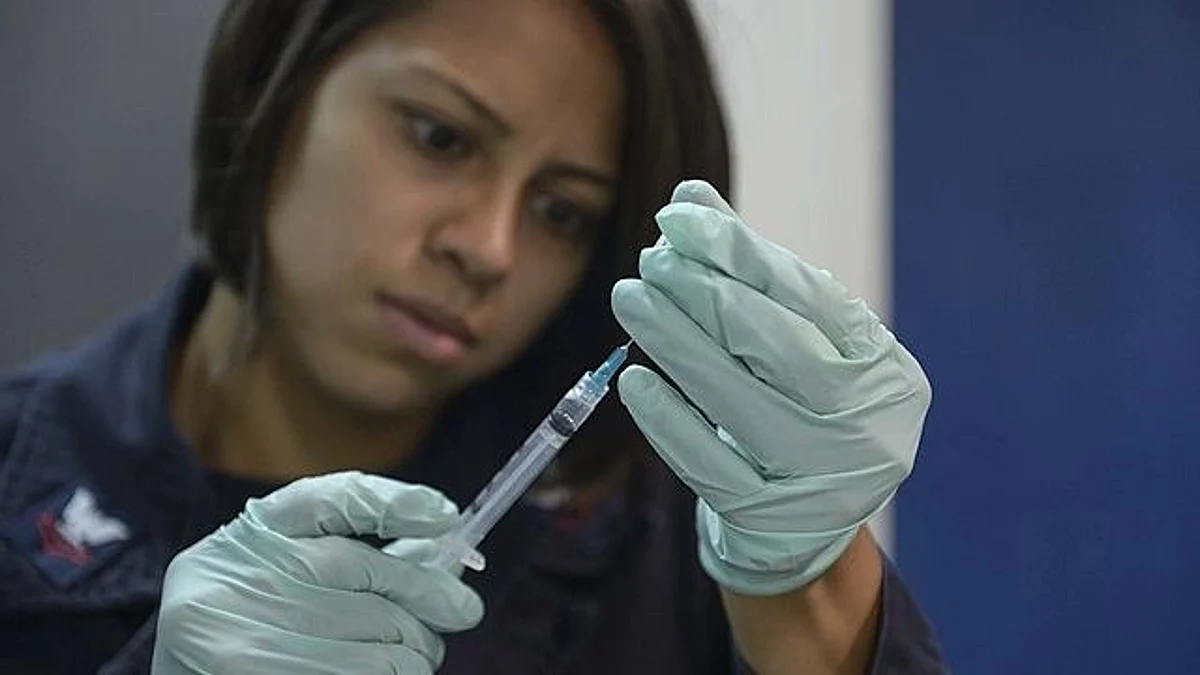 Universal flu vaccine protects against influenza A and B variants (CDC PHIL)
