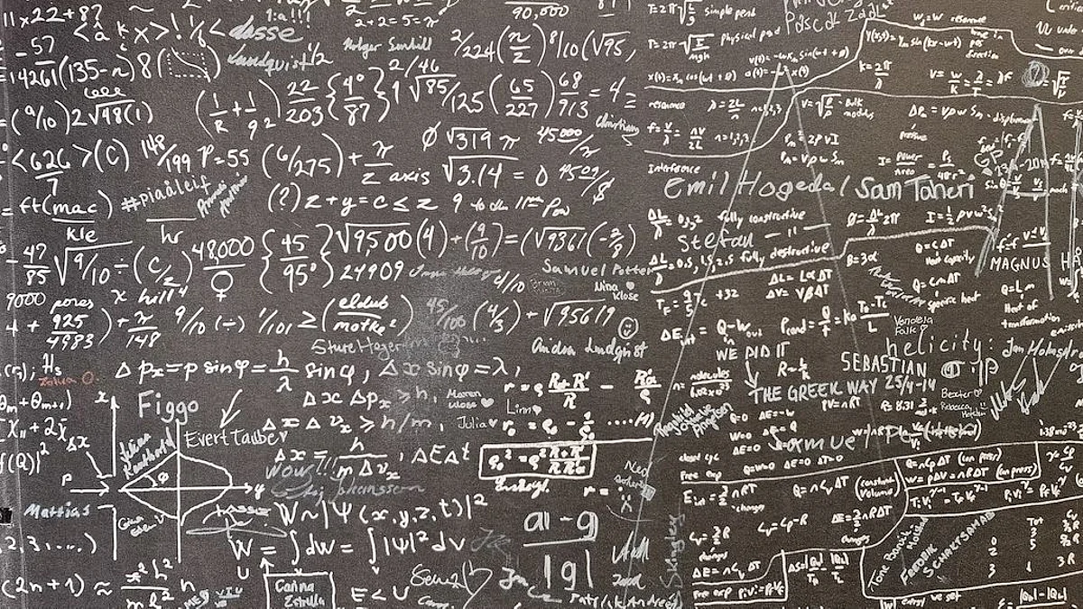 Latest development is a new mathematical technique to begin to understand how a cell’s nucleus is organized (Unsplash)