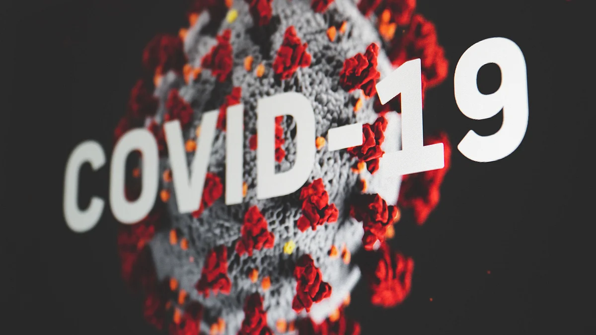 Unraveling the Interplay of Omicron, Reinfections, and Long Covid (Unsplash)