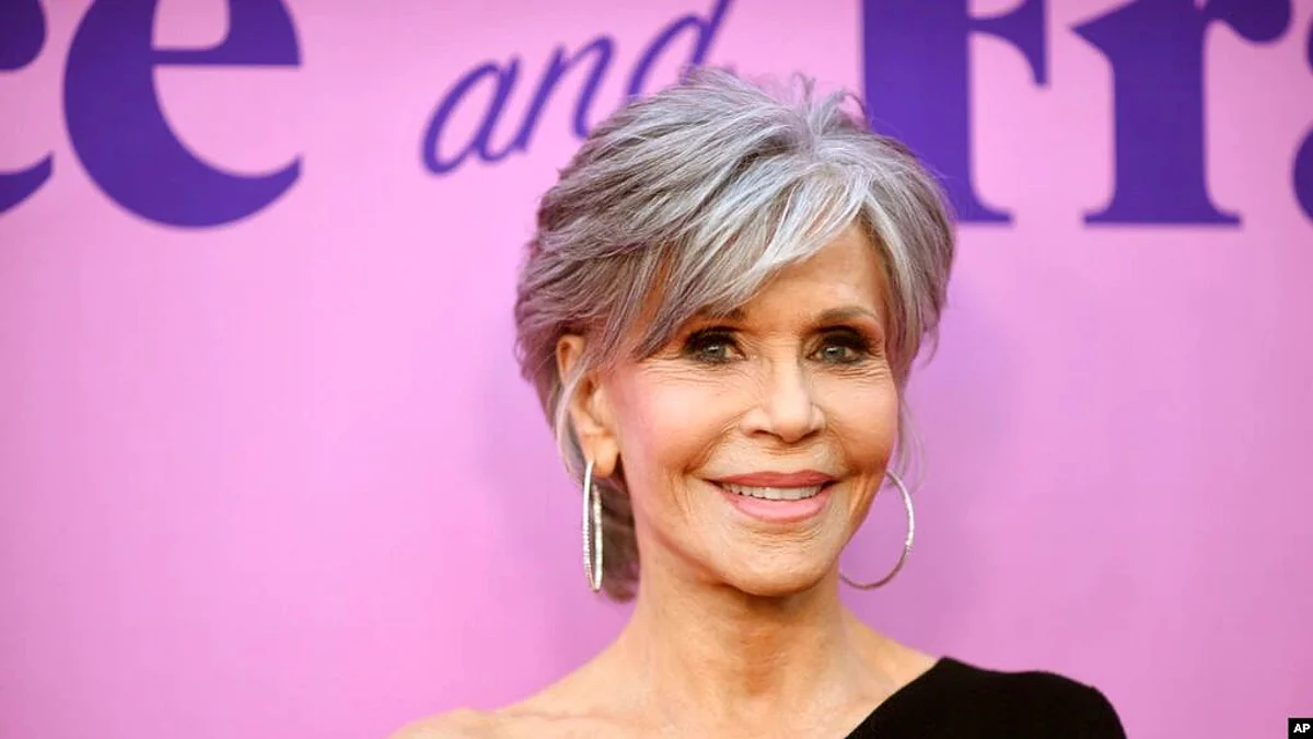 Jane Fonda arrives at the Season 7 final episodes premiere of 'Grace and Frankie,' on April 23, 2022, at NeueHouse Hollywood in Los Angeles (VOA)