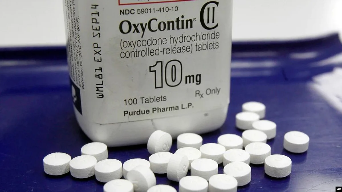 Study results showed that by prescribing a combination of three non-opioid painkillers to patients, researchers successfully reduced approximately tenfold the amounts of opioids consumed over a six-week post-operative period, without altering their pain levels (Image source-VOA)