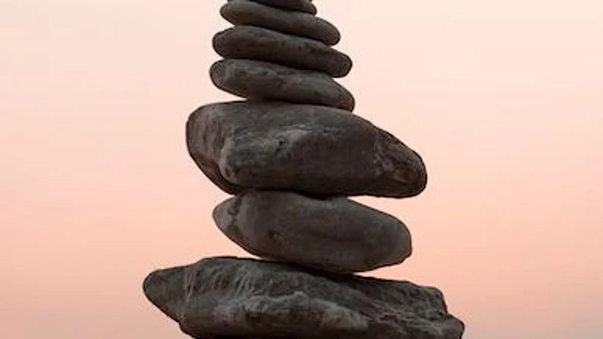 Together with colleagues from Innopolis University, scientists Immanuel Kant Baltic developed a model to describe the process of stabilizing an unstable position to a state of equilibrium (Unsplash)
