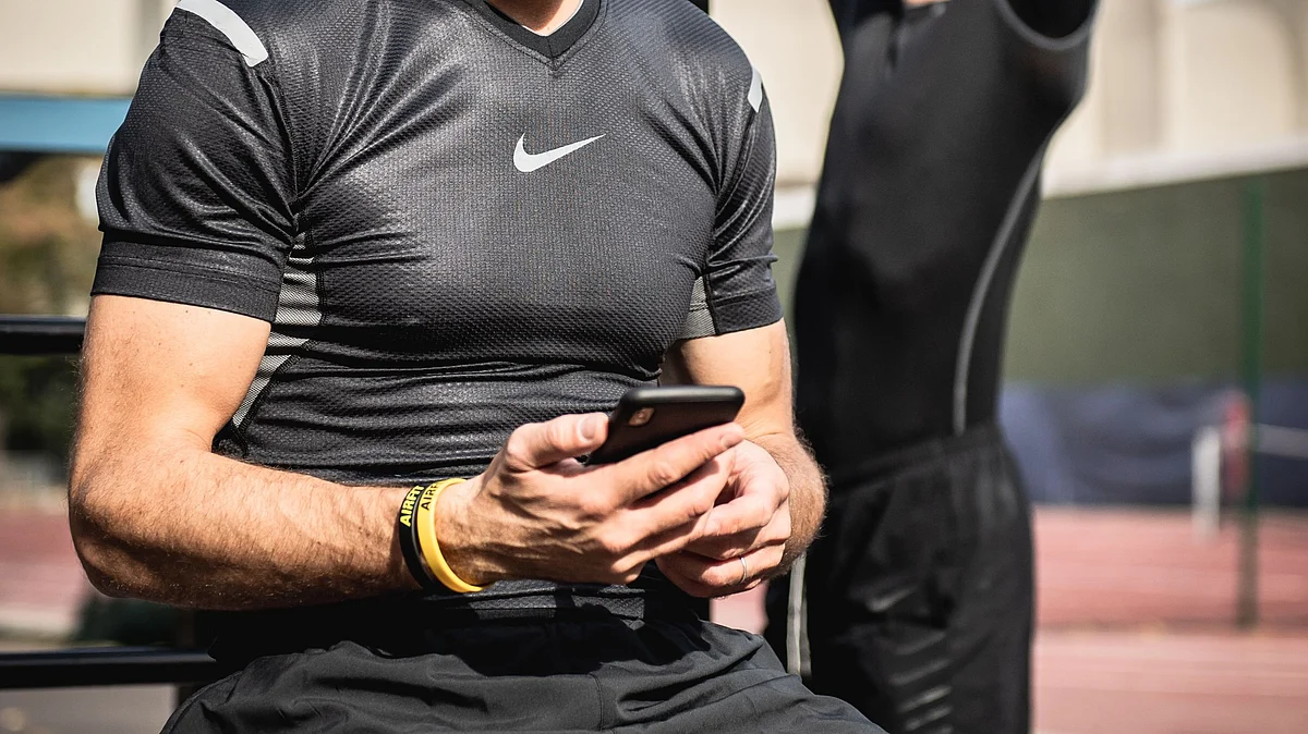 The standard cutoff point for low testosterone levels may not be accurate for men in their mid-forties and younger, reports a study in The Journal of Urology®, an Official Journal of the American Urological Association (AUA). The journal is published in the Lippincott portfolio by Wolters Kluwer.