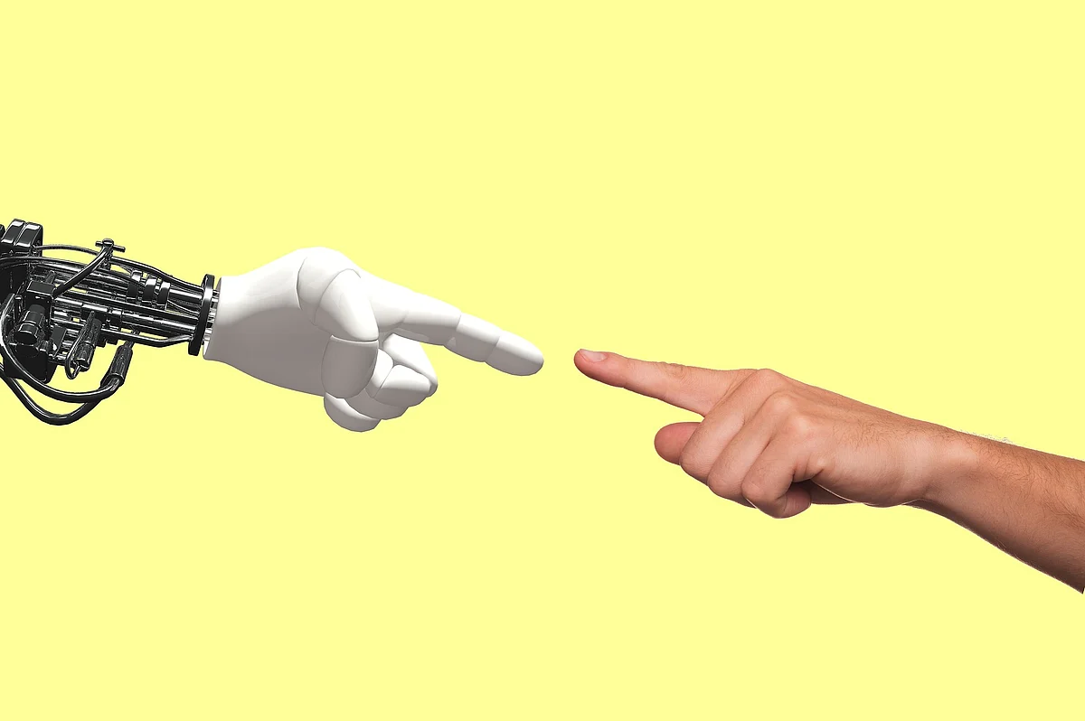 Human vs. Machine Match, Artificial Intelligence Wins by a Hair. (Image: Pixabay)