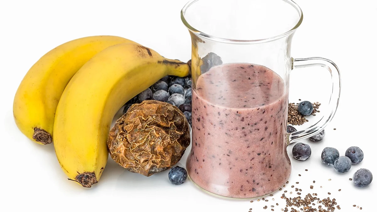 Starting small and adopting simple dietary and lifestyle changes can help in maintaining overall heart health.