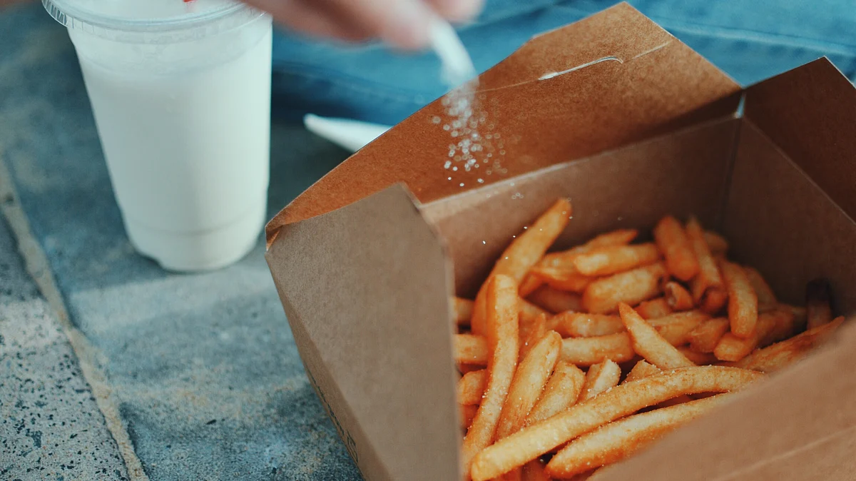 A diet containing lots of salt can contribute to increased levels of stress, a new study shows.