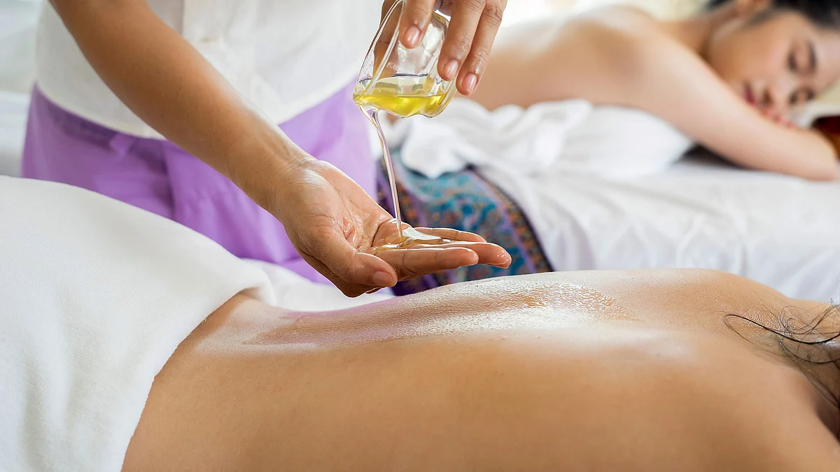 Even ten minutes of simple rest increased relaxation, albeit to a lesser degree than massage. (Image: Unsplash)