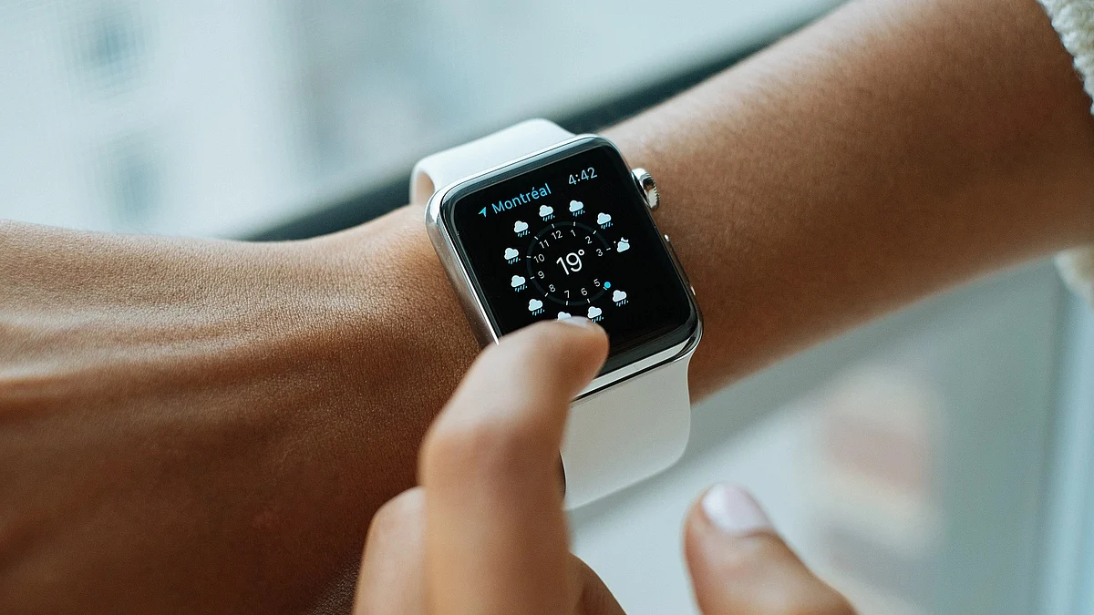 Wristwatch Device Allows Therapists to Guide PTSD Patients