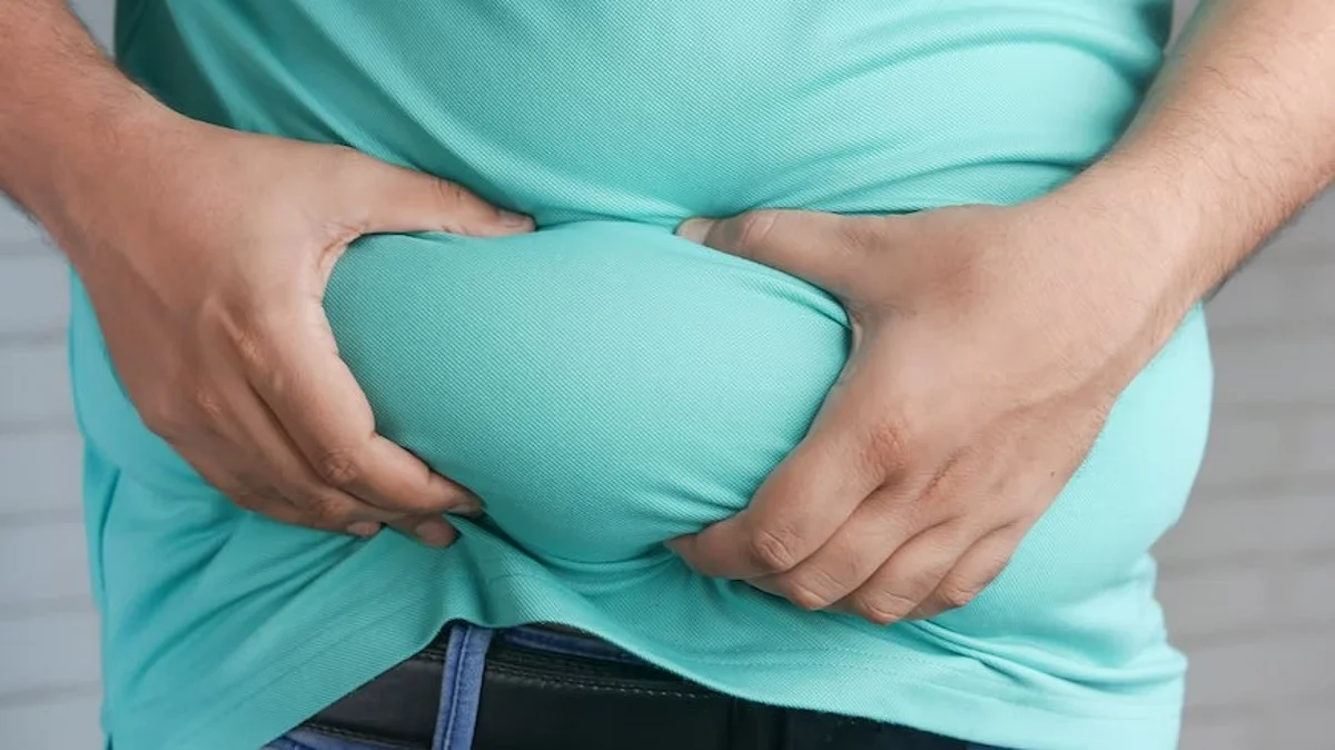 The team led revealed that persistent obesity can damage a macrophage receptor, called TREM2, thereby disabling a critical function that otherwise keeps liver inflammation in check. The imbalance then fuels chronic liver inflammation to enable NASH development.