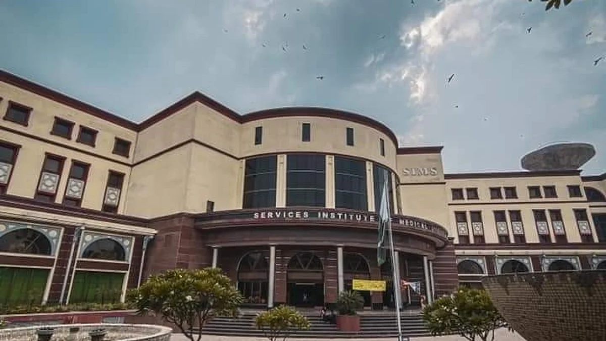 Services Institute of Medical Sciences (SIMS), Lahore , Pakistan