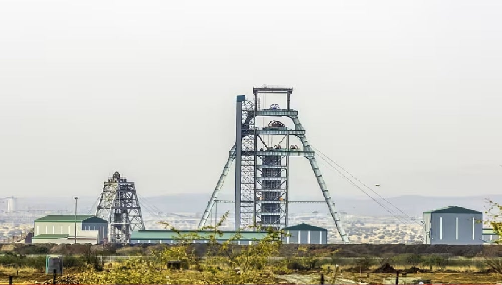 Tragedy at South African Platinum Mine: 11 Lives Lost in Elevator Plunge