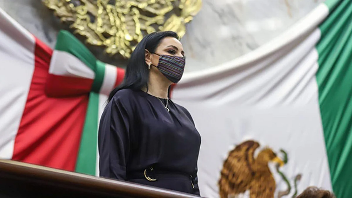 Hay tiempo para conformación de Grupos Parlamentarios: Adriana Hernández
