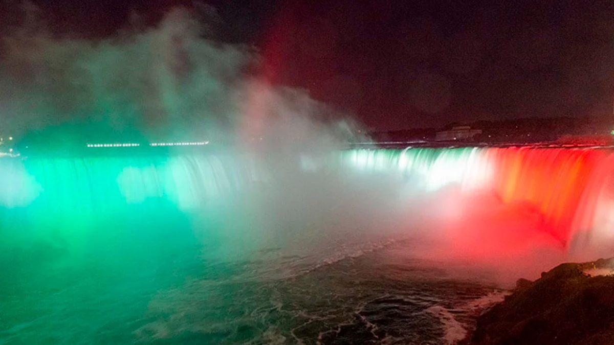 Cataratas del Niágara se iluminan de verde, blanco y rojo en honor a México