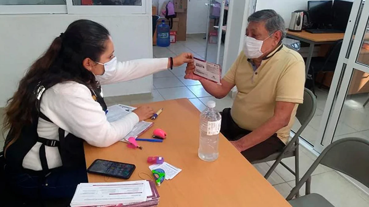 Programas del Bienestar han entrado de manera regular a Aguililla: Pantoja