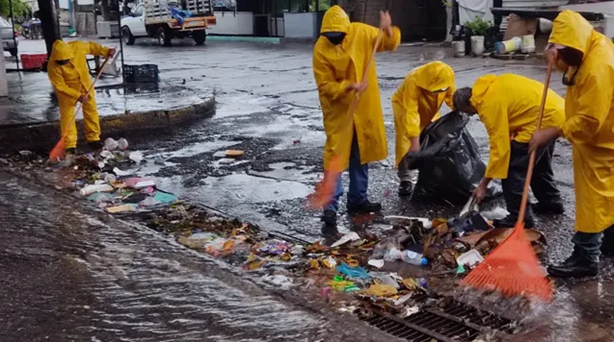 Costa de Michoacán, sin incidentes por lluvias intermitentes