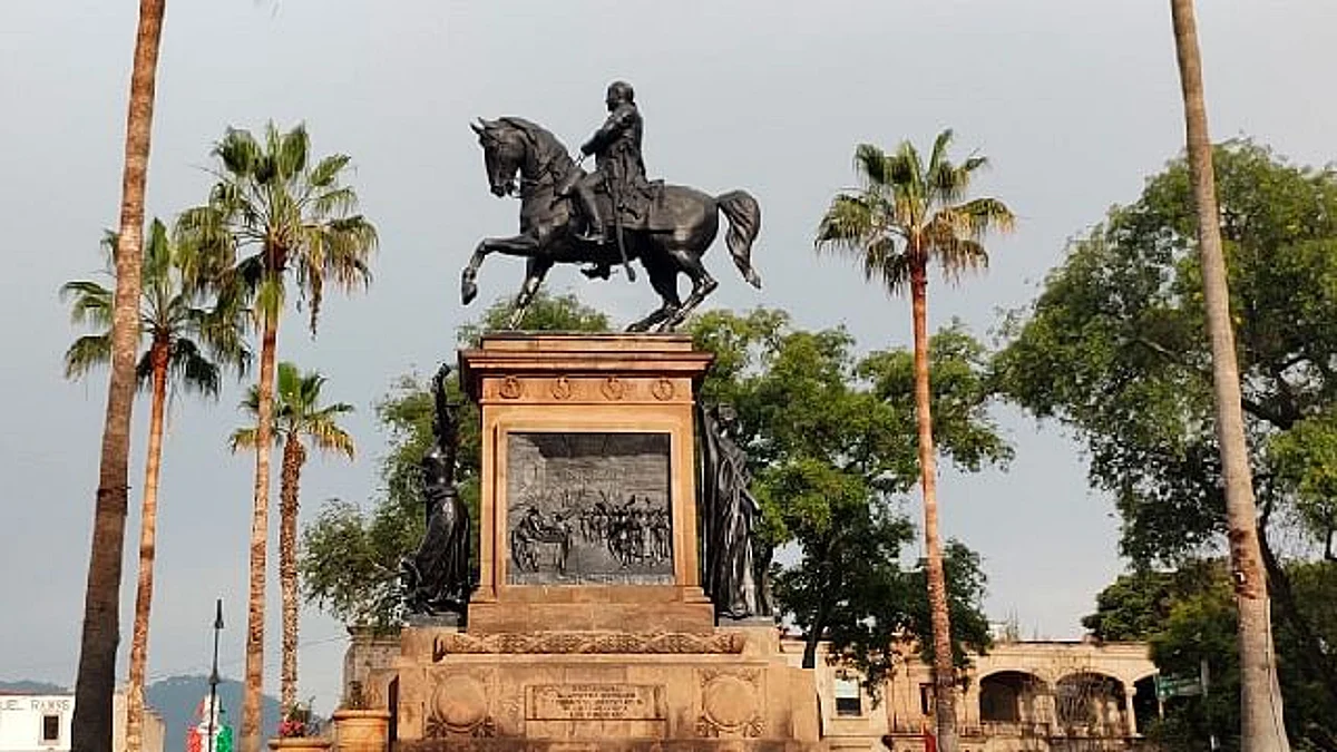 Morelia: Suspenden acto solemne por natalicio de Morelos, solo llevarán ofrendas