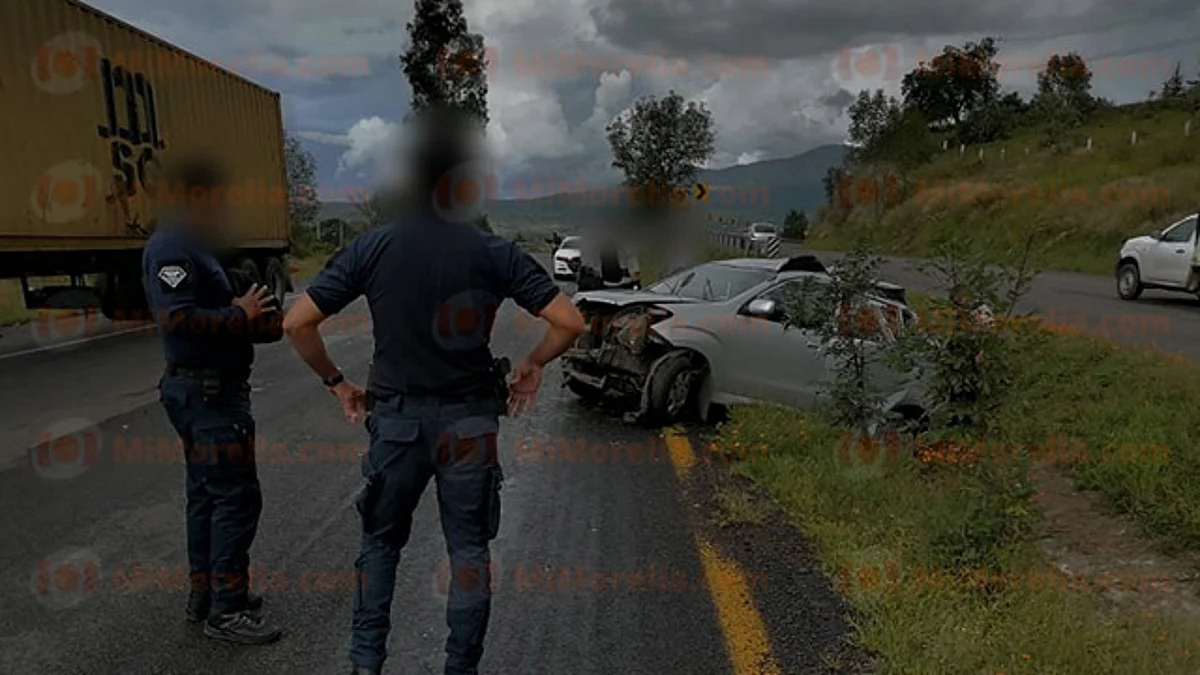 Volcadura automovilística deja 4 heridos en la Morelia-Pátzcuaro
