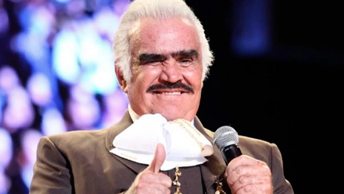 Vicente Fernández agradece a fanáticos por sus oraciones
