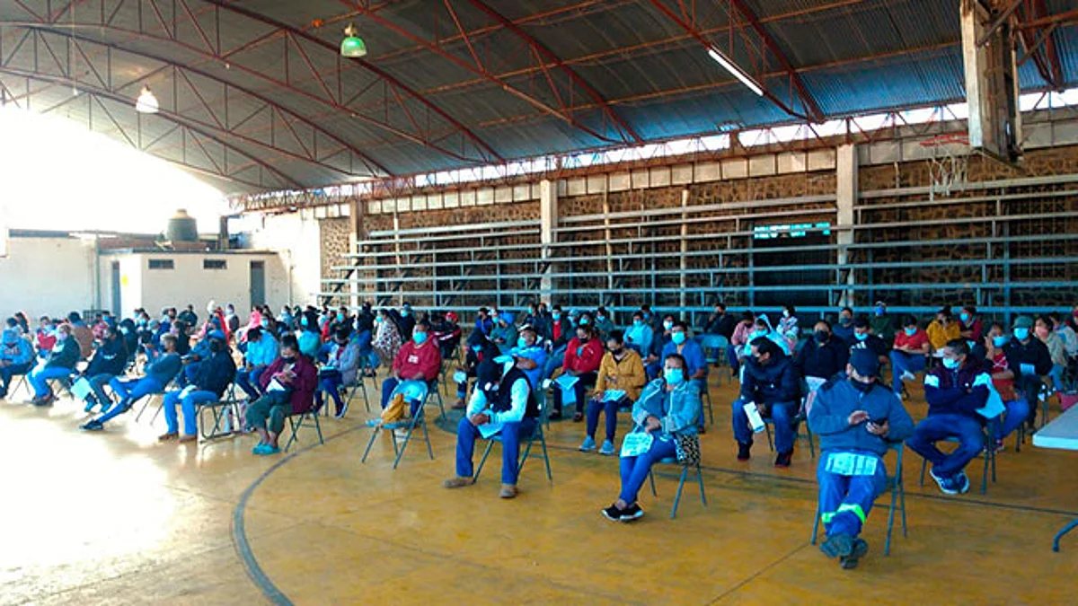 Coordinan vacunación a comunidades indígenas de Uruapan