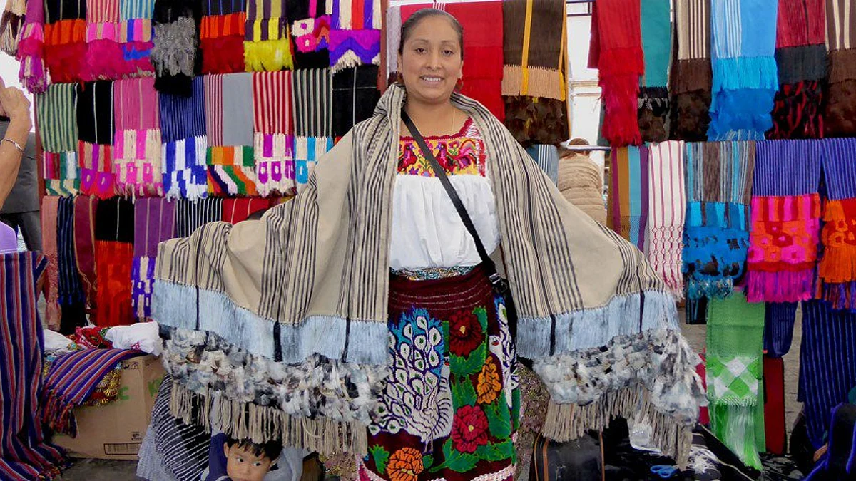 Rebozos de tejedores michoacanos se venderán en feria artesanal mexicana