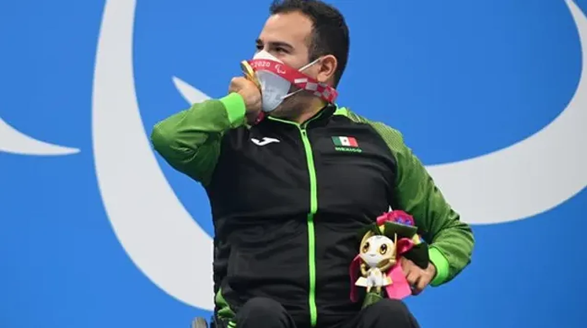 ¡VUELVE A SONAR EL HIMNO! Diego López gana en Tokio ORO para México