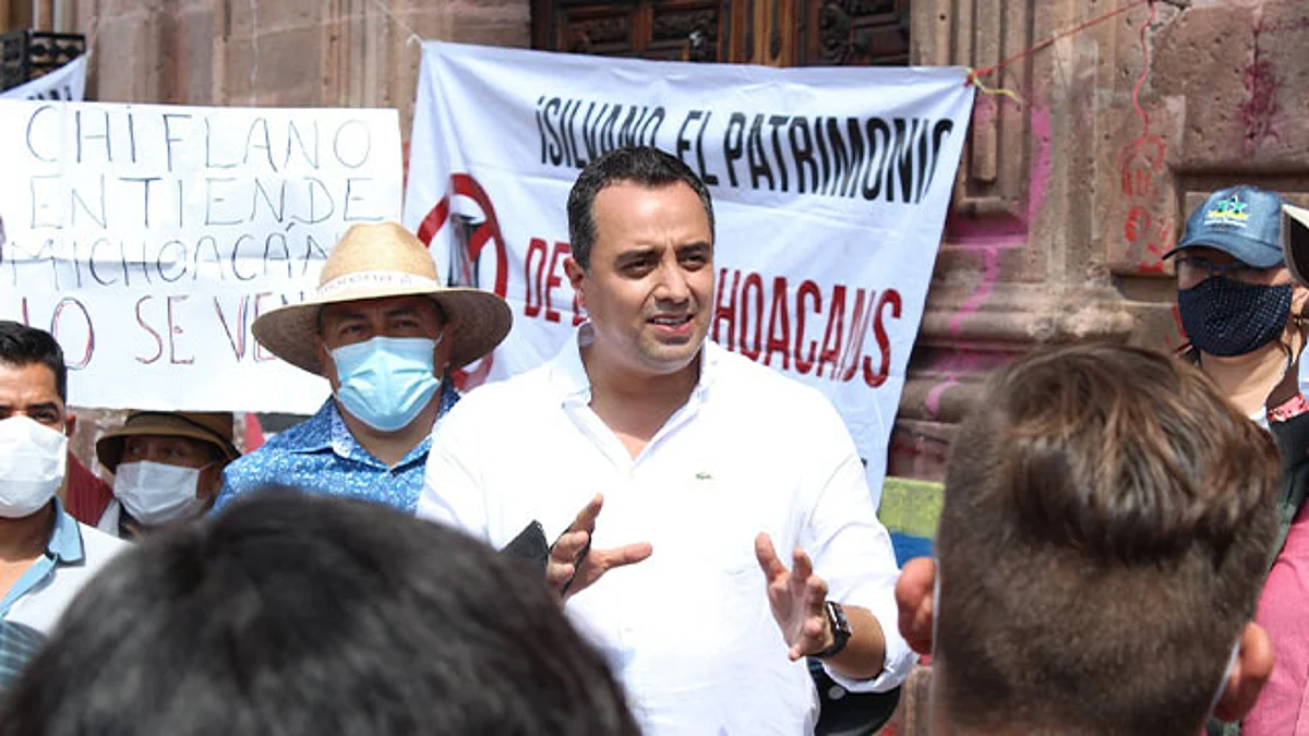 Morena liberará el Congreso de Michoacán pasada la media noche