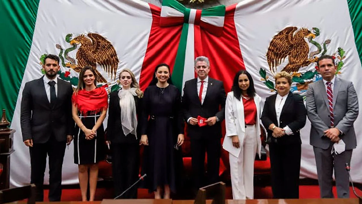 Toman posesión diputados del GPPRI en la 75 Legislatura