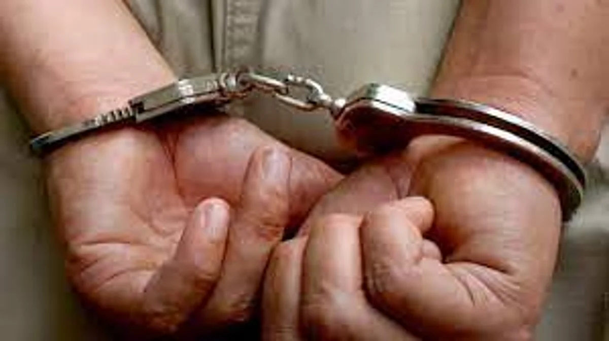 Lo detienen señalado de abuso sexual contra su hijastra, en Uruapan
