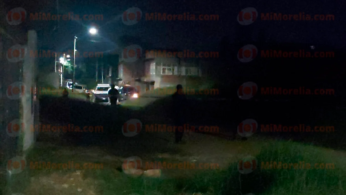 Unos vecinos alertaron a la policía sobre un cuerpo abandonado la colonia Valle Dorado Norte