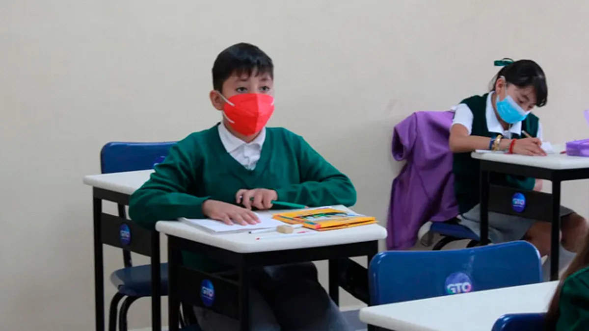 Sin registro de contagios de Covid-19 en escuelas de Michoacán: SSM