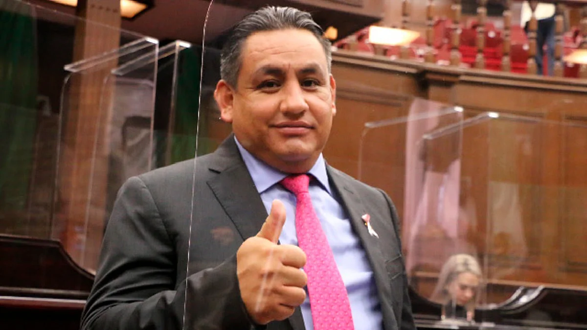 Congreso aporta para que Michoacán salga adelante: Víctor Manríquez