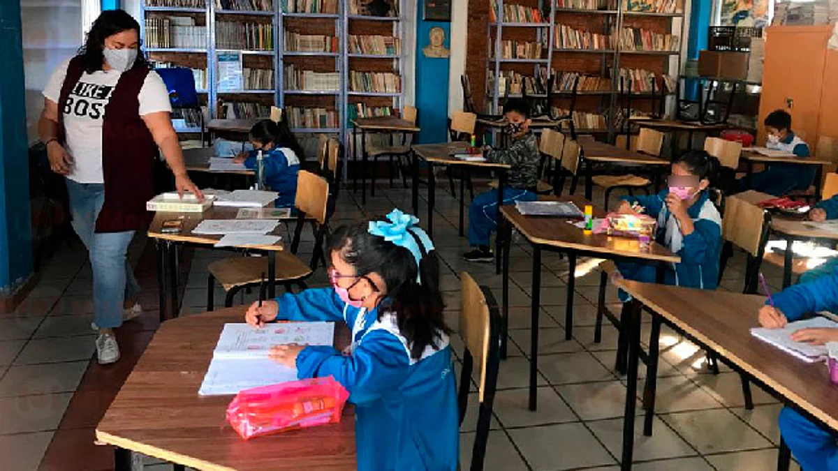 Este viernes definen si hay regreso obligatorio a las aulas en Michoacán