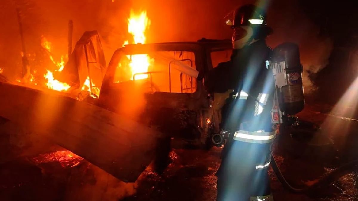 Explota toma clandestina en San Pablo Xochimehuacán, Puebla; hay un muerto
